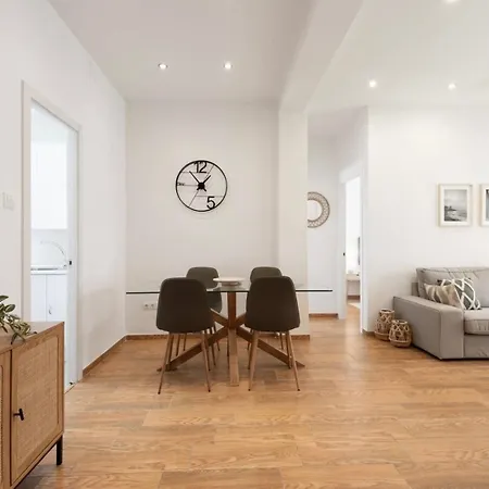 Bokeron Host - Soho Apartment *